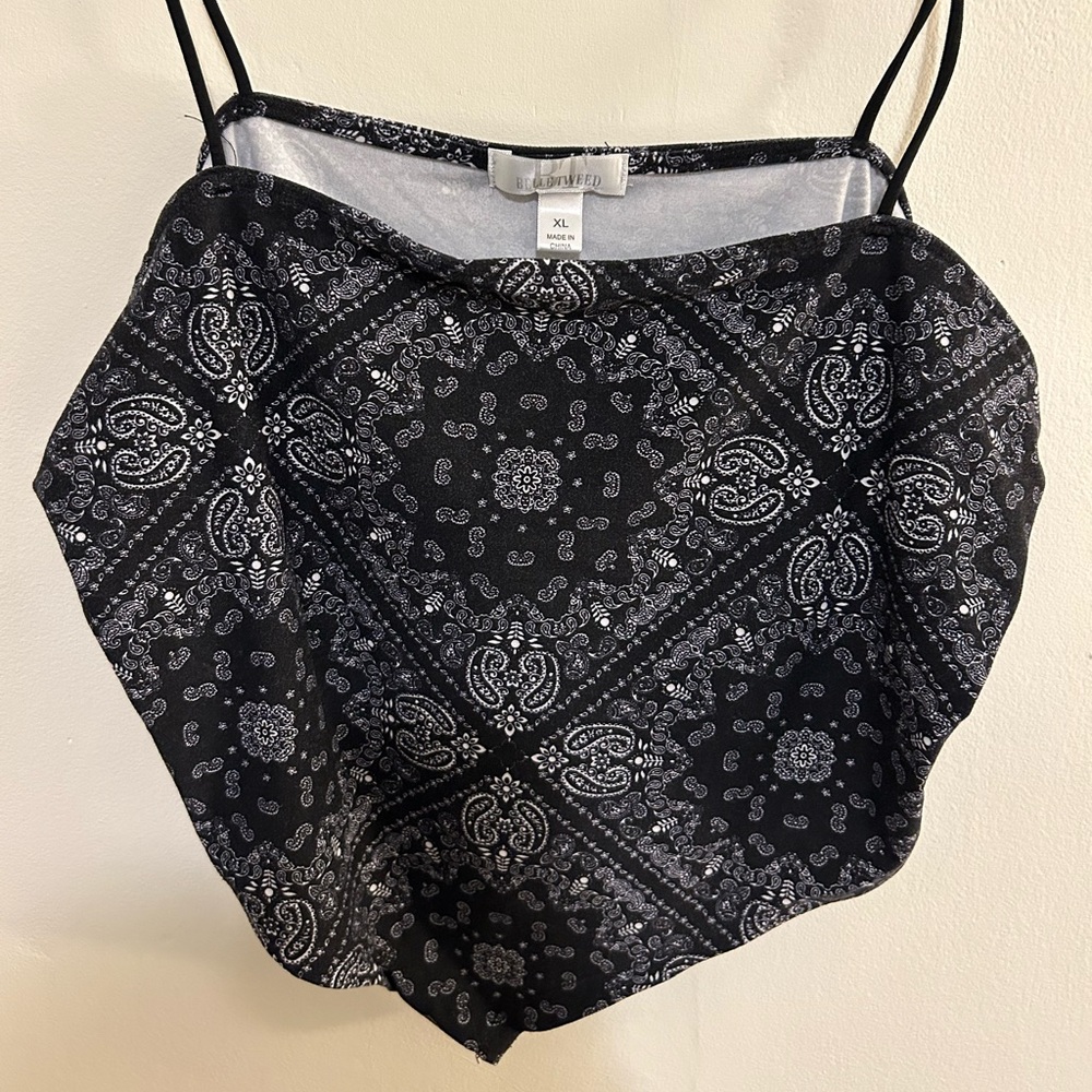 Cropped bandana top
